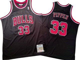 M&N Chicago Bulls #33 Scottie Pippen Black 1997/98 Hardwood Classics Jersey